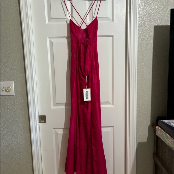NWT Runaway the Label: Florenza Maxi Dress - Fuchsia - Small AND Medium - Picture 1 of 13